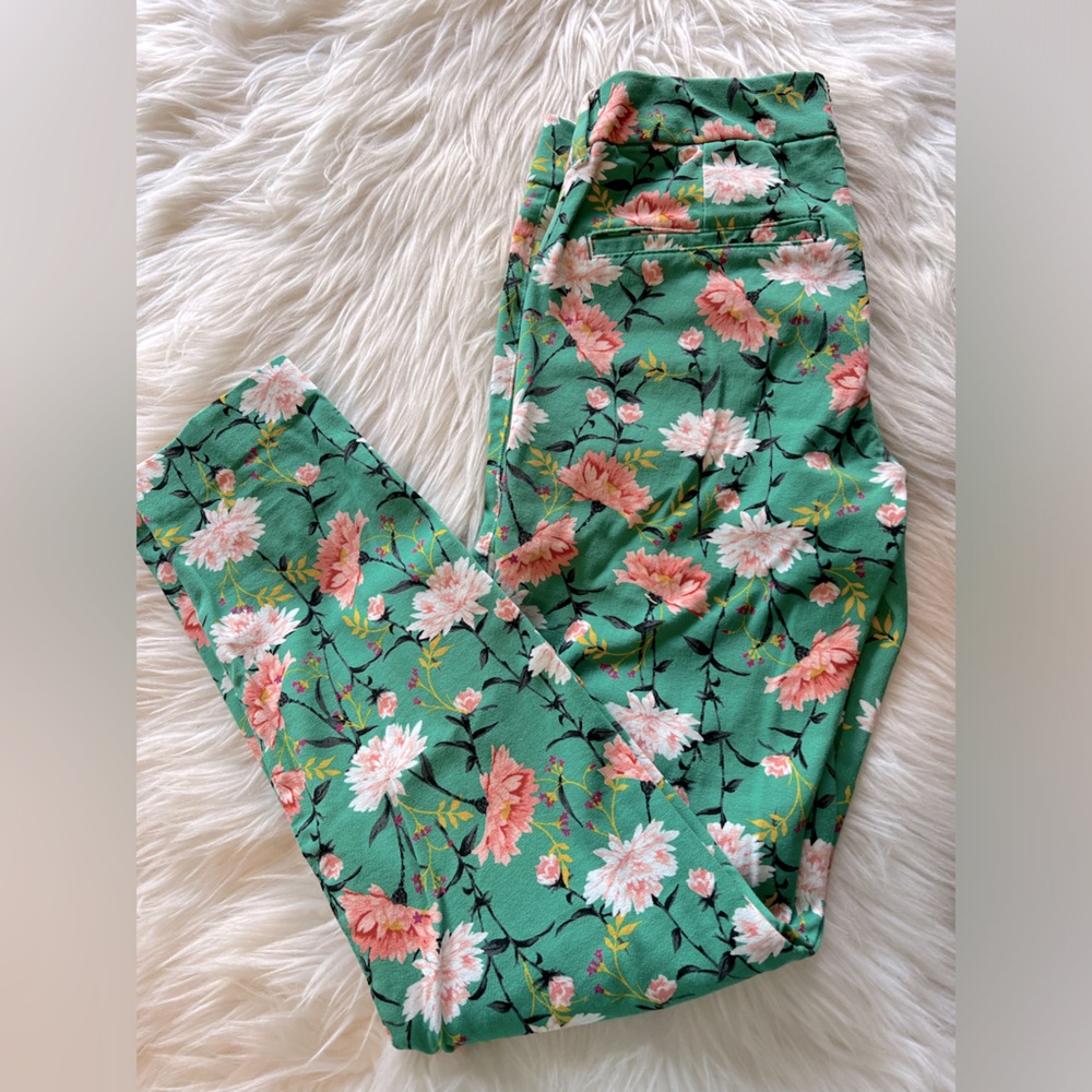 Old Navy Pixie mid-rise pant
